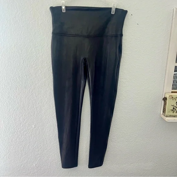 Spanx Faux Leather Leggings 2437Q Size XL - Picture 3 of 11